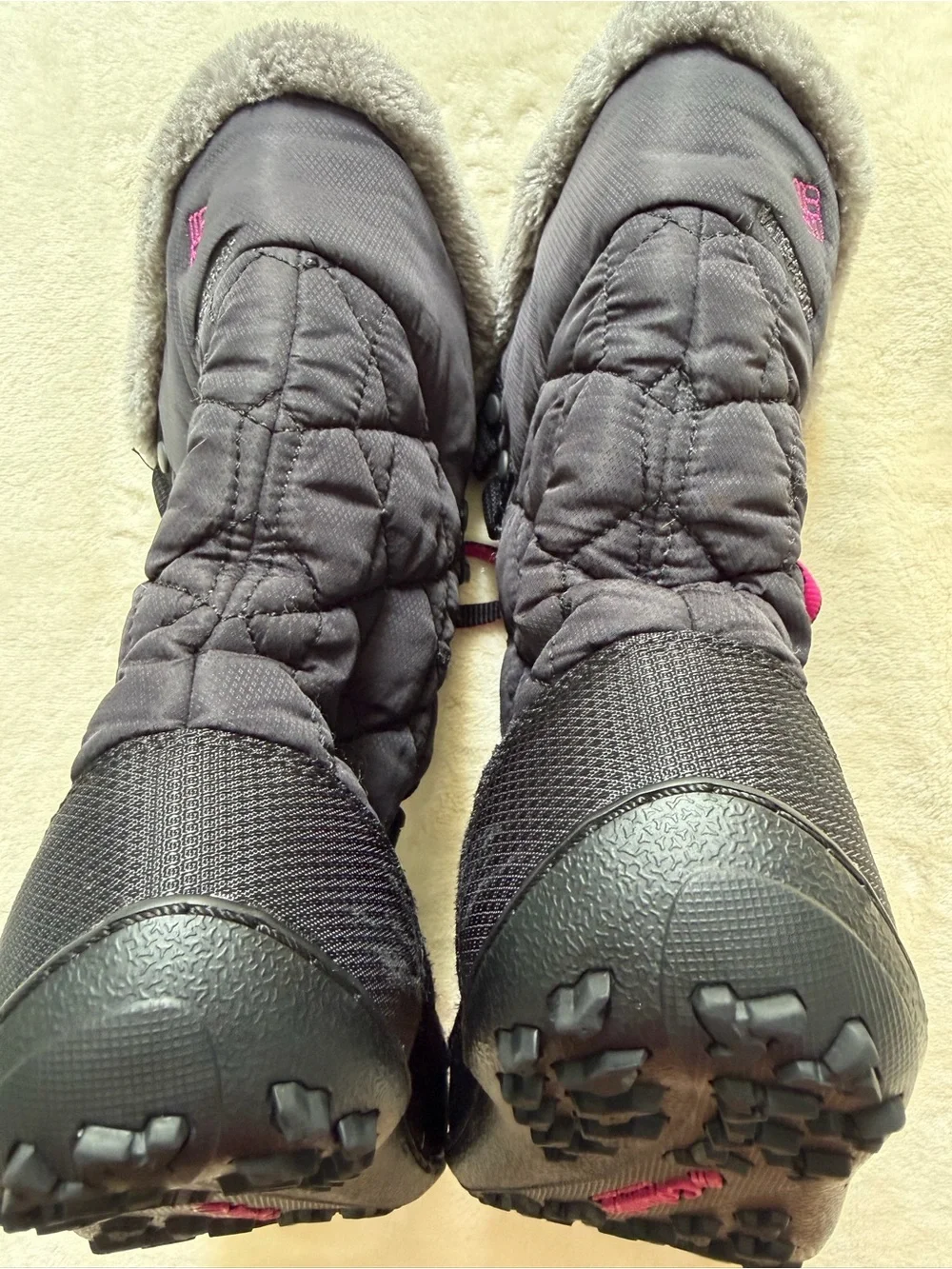Columbia Winter Snow Boots Waterproof Minx Size 2 Black Mid Calf 200 Grams